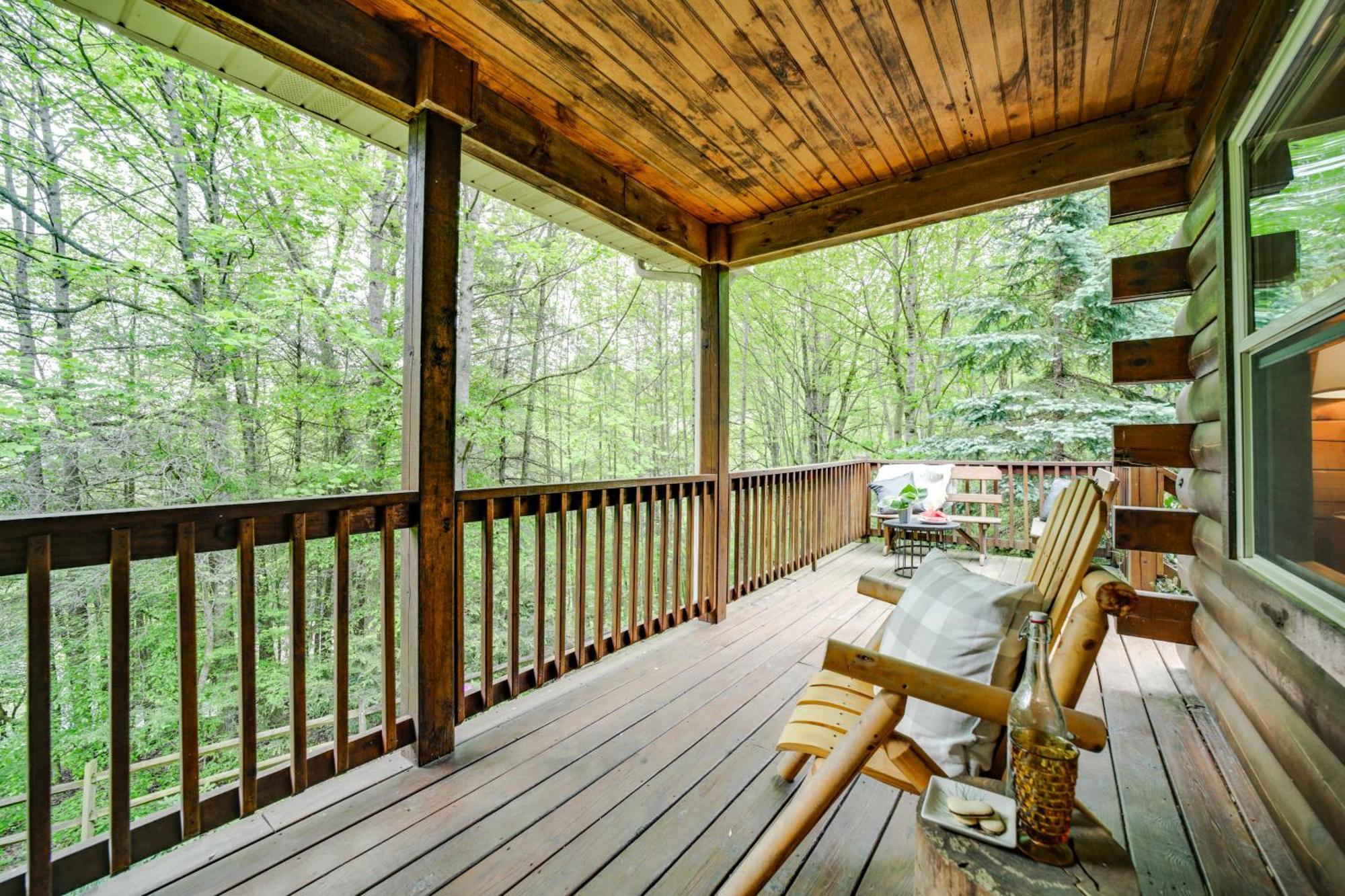 Peaceful Smoky Mountain Cabin With Deck And Fire Pit! Villa Waynesville Exterior photo