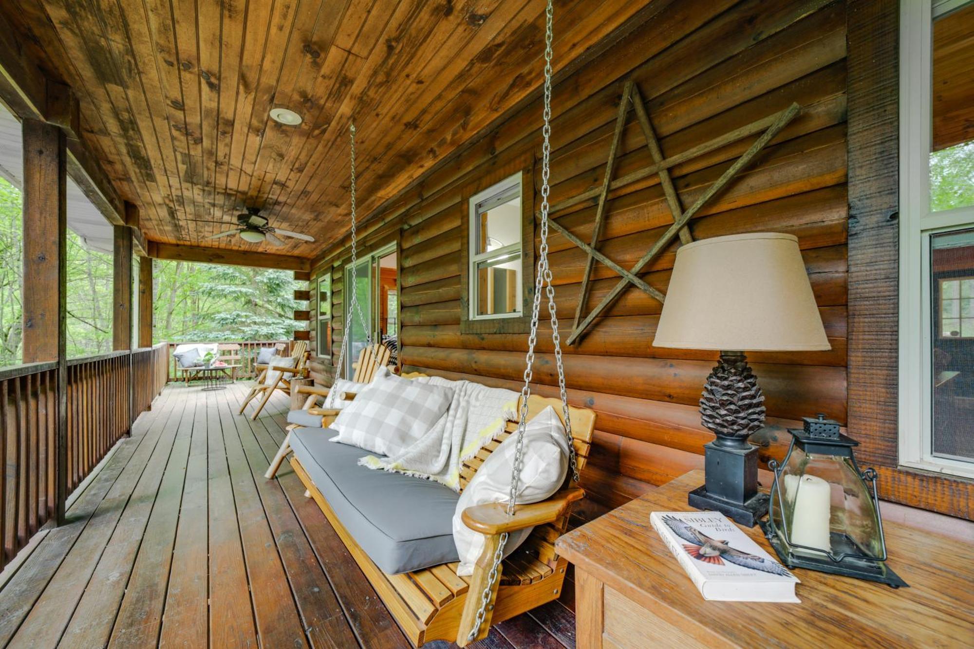 Peaceful Smoky Mountain Cabin With Deck And Fire Pit! Villa Waynesville Exterior photo